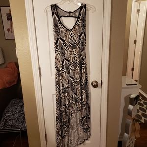 Black and White Print Maxi Dress